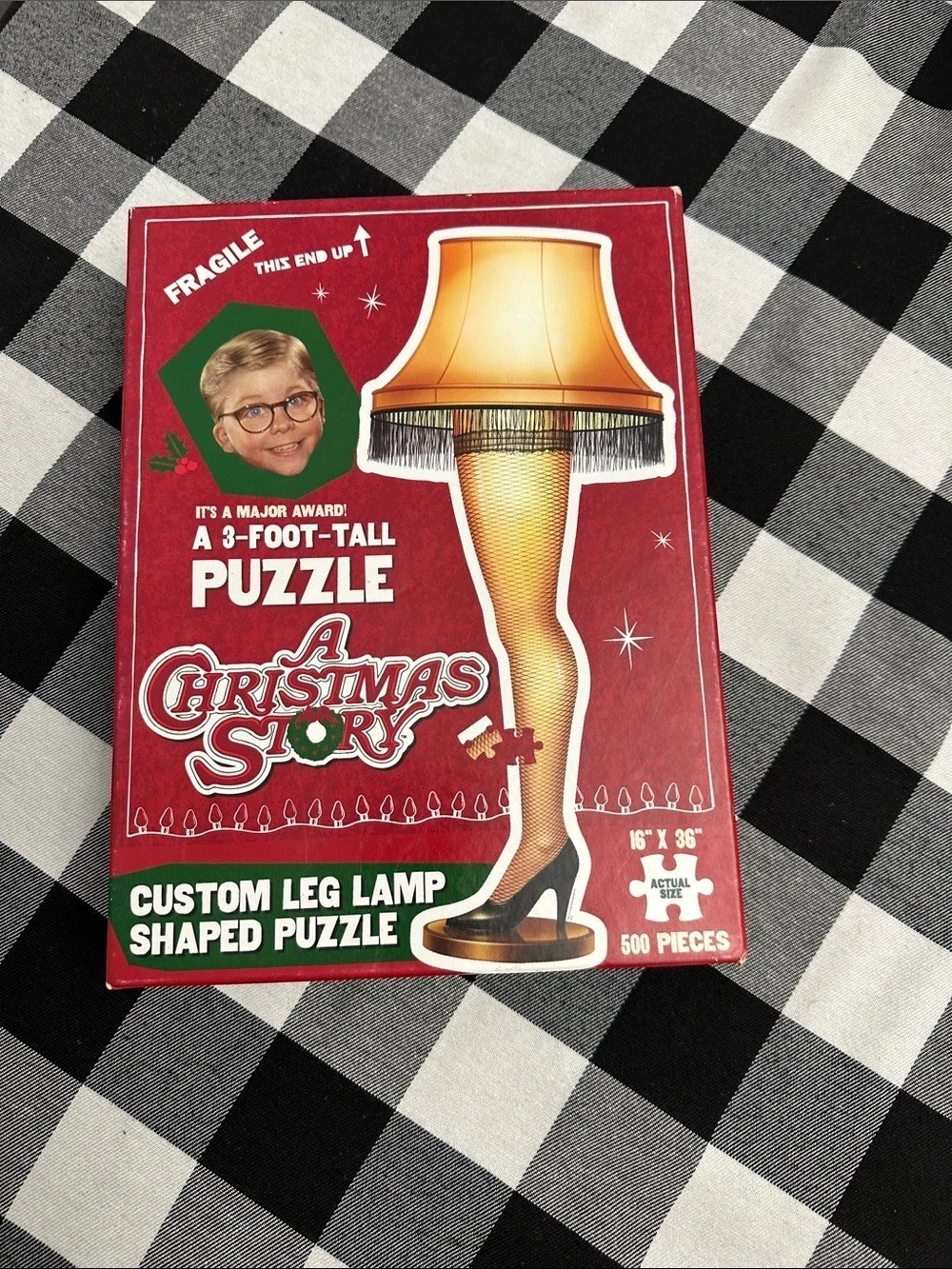 USAopoly A Christmas Story Leg Lamp Shaped Puzzle